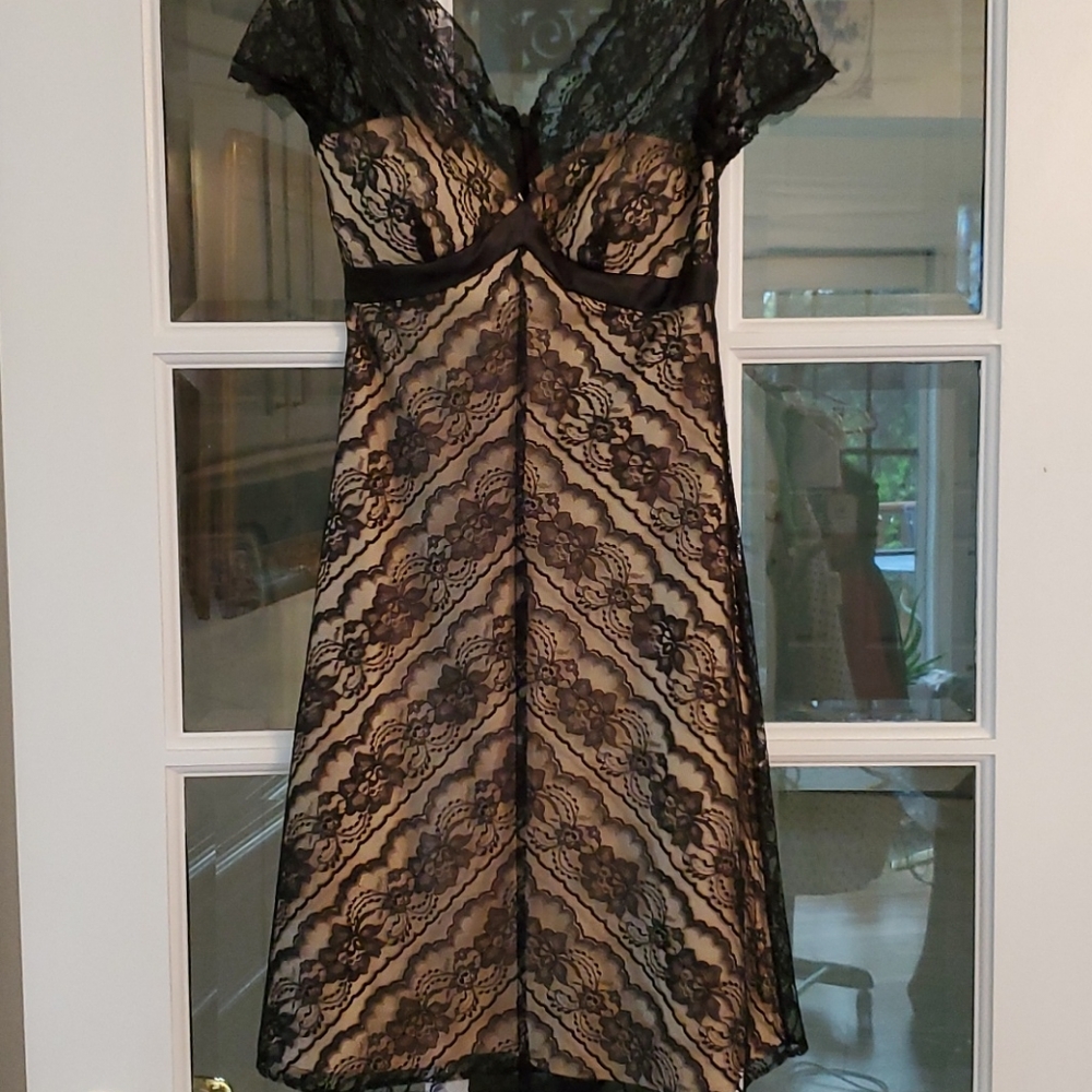 White House Black Market Homecoming dress